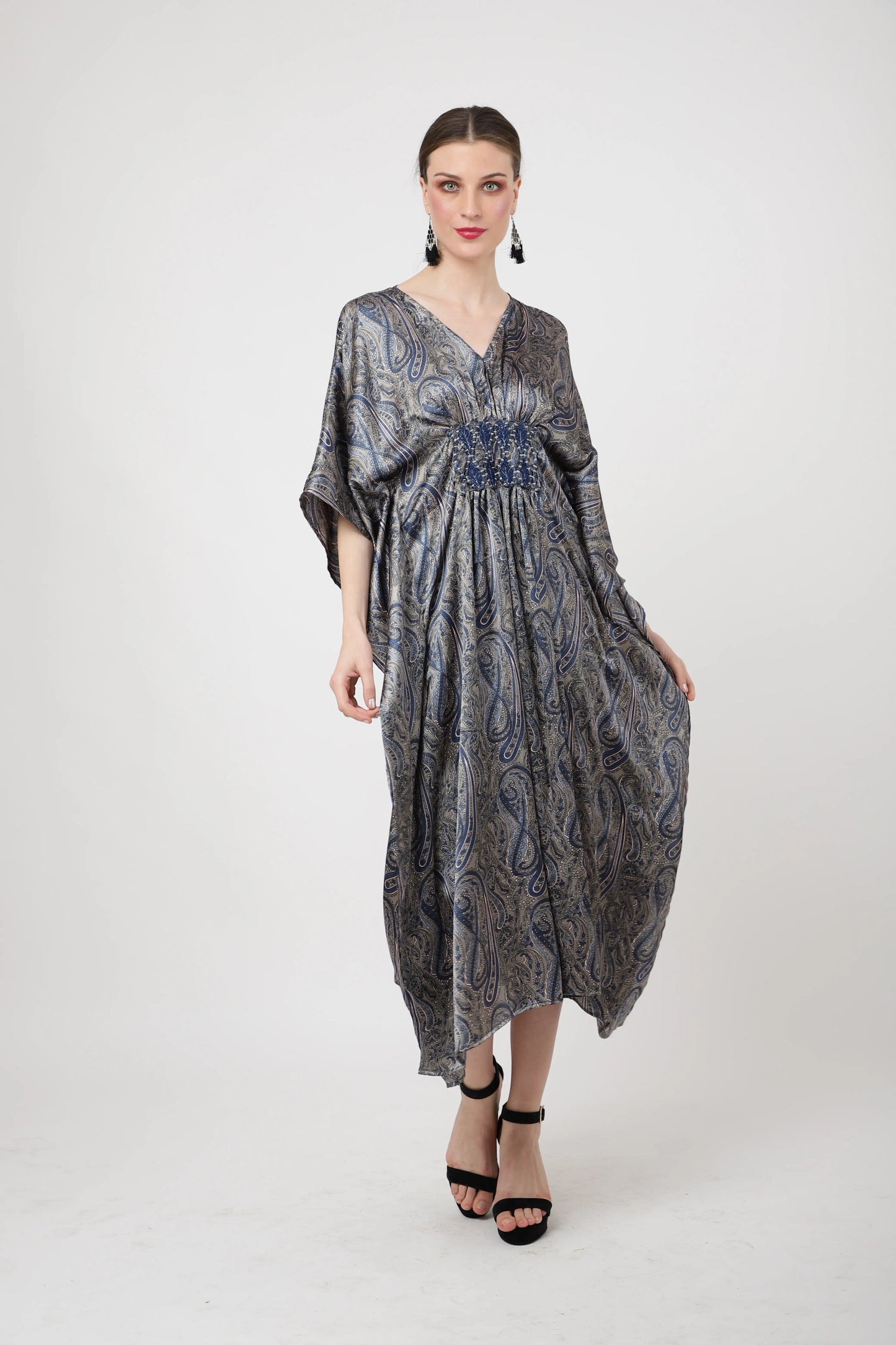 V-Shaped Neckline and Embroidery at the Waist Kaftan Dresses - Paisley