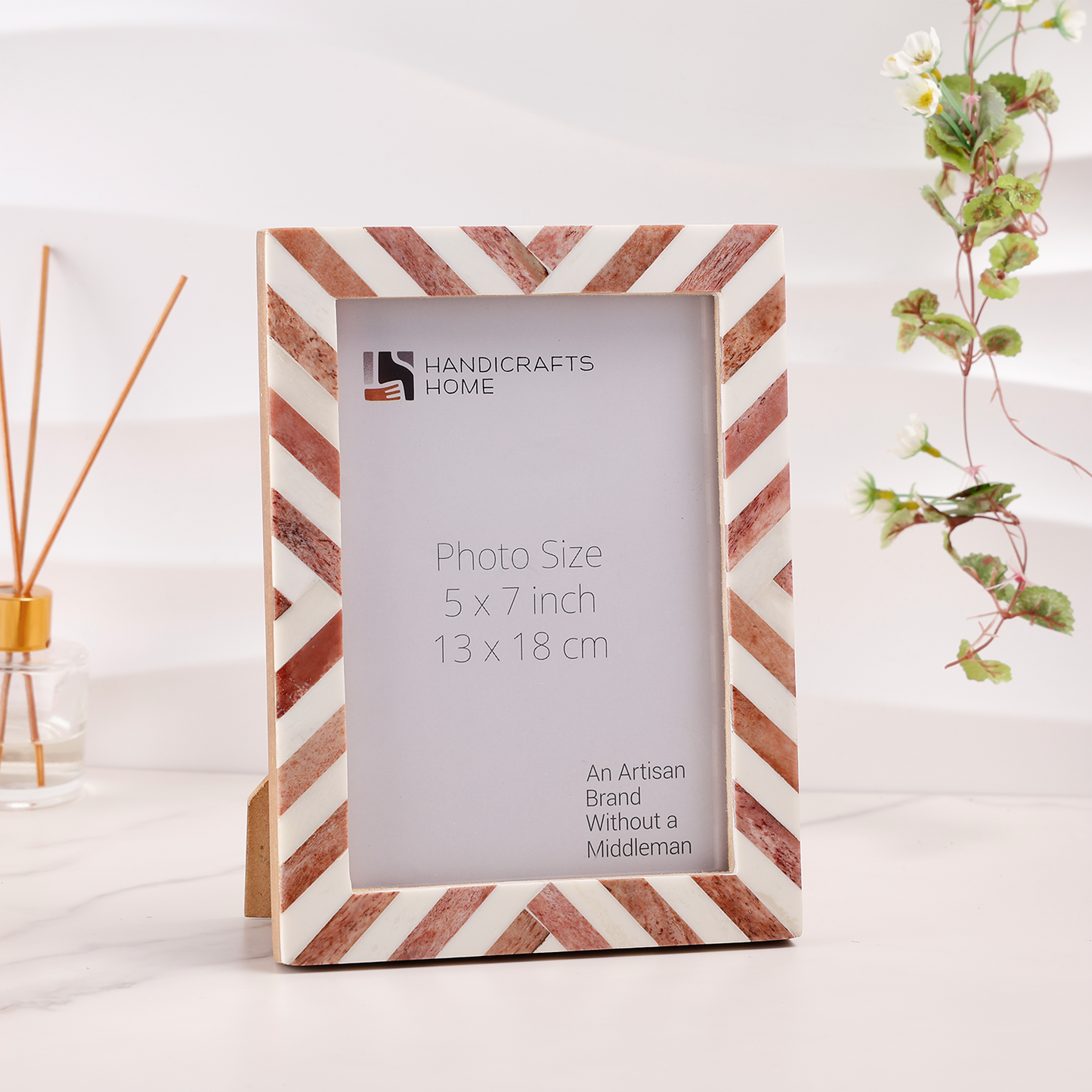 Picture Frames Chevron Pattern Bone Inlay Collection in 29 Sizes, Brown – Wholesale picture frames